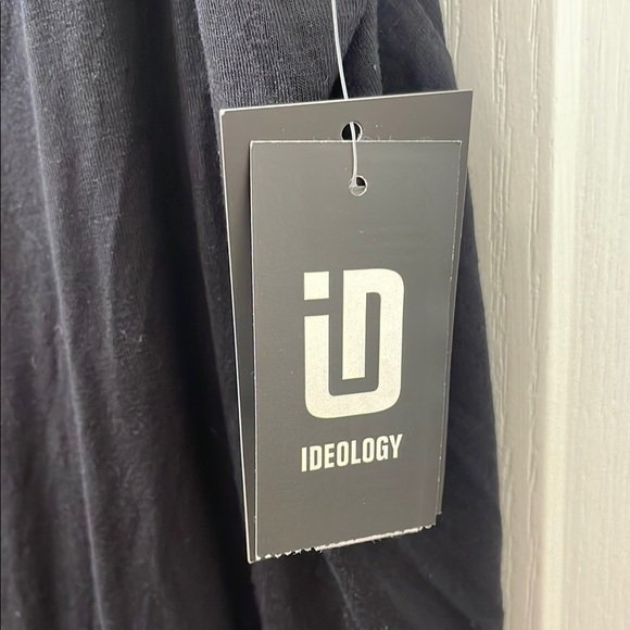 Ideology Black Sleeveless Relaxed Tank Top - Picture 3 of 6